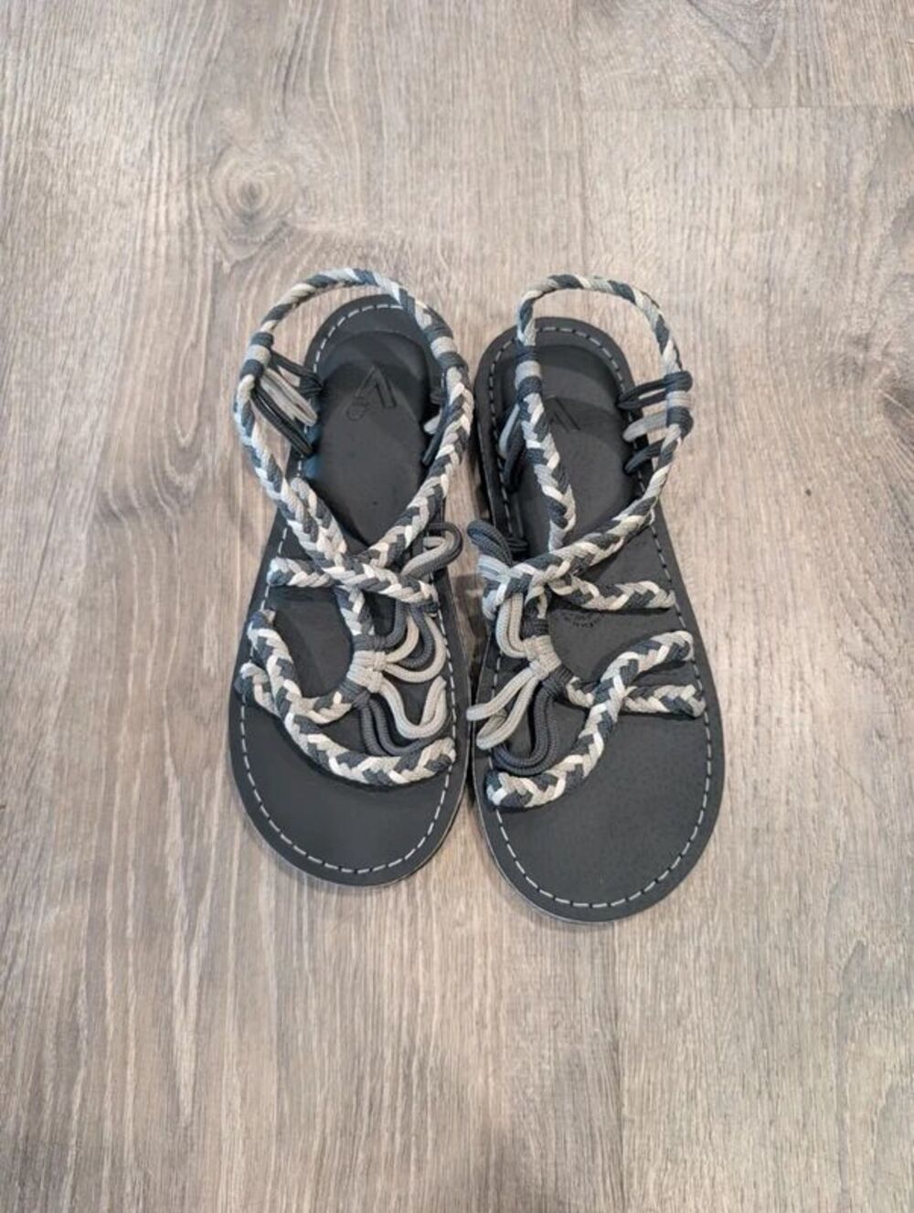 Vines Islandwear Braided Rope Sandals Women's Size 7 GreyBlack Flat Strappy Boho